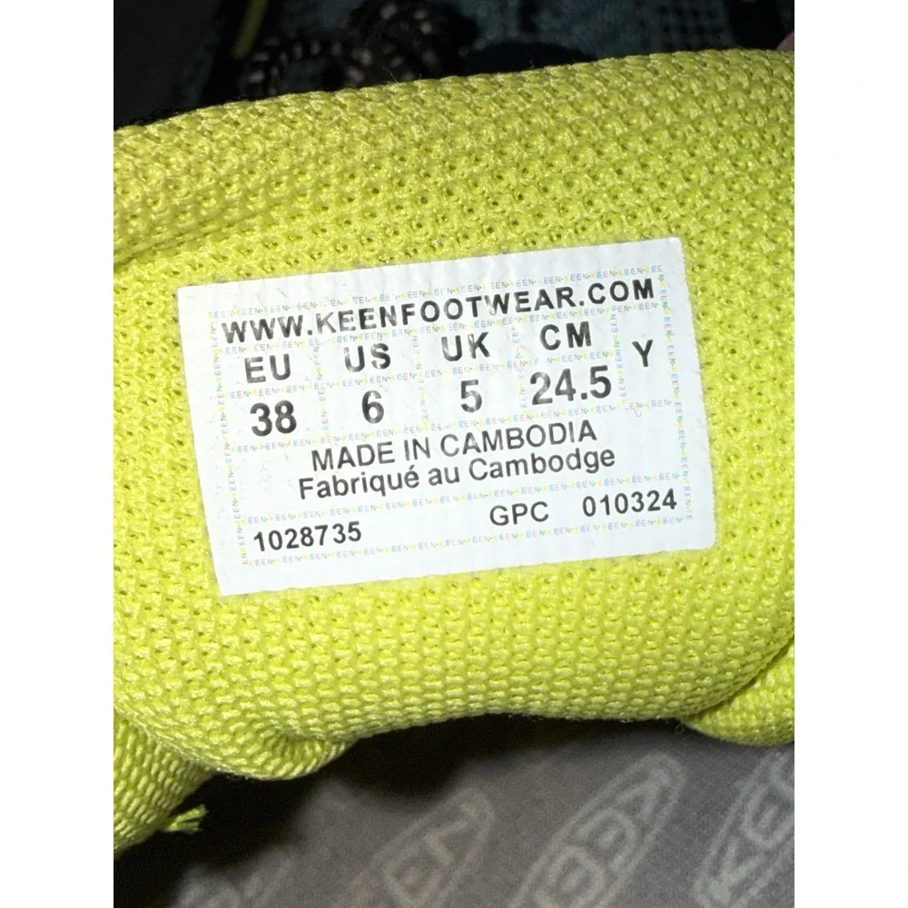 KEEN Wanduro Speed Hiking Trail Shoes Kids Size 6 Blue Lightweight Mesh Cap Toe